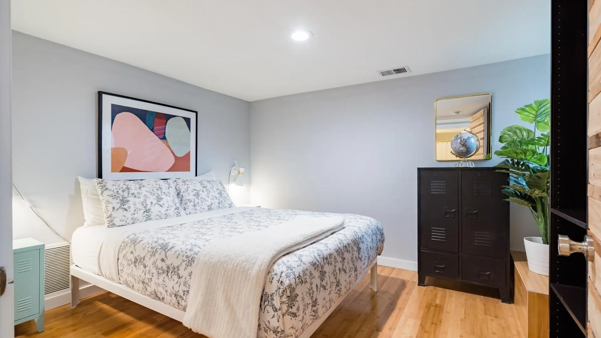 Stay Portland - Lovely Location, 4 Bedroom Pearl Apt, Sleeps 8 0*,