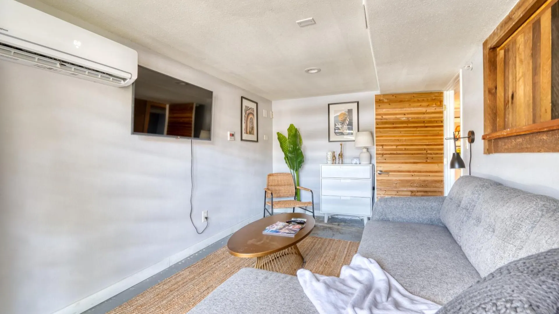 Stay Portland - Lovely Location, 4 Bedroom Pearl Apt, Sleeps 8 Apartment