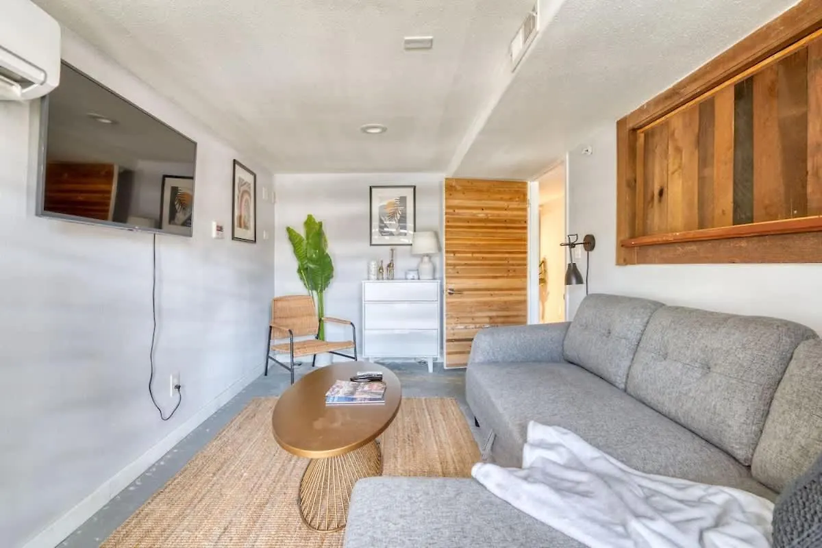 Stay Portland - Lovely Location, 4 Bedroom Pearl Apt, Sleeps 8