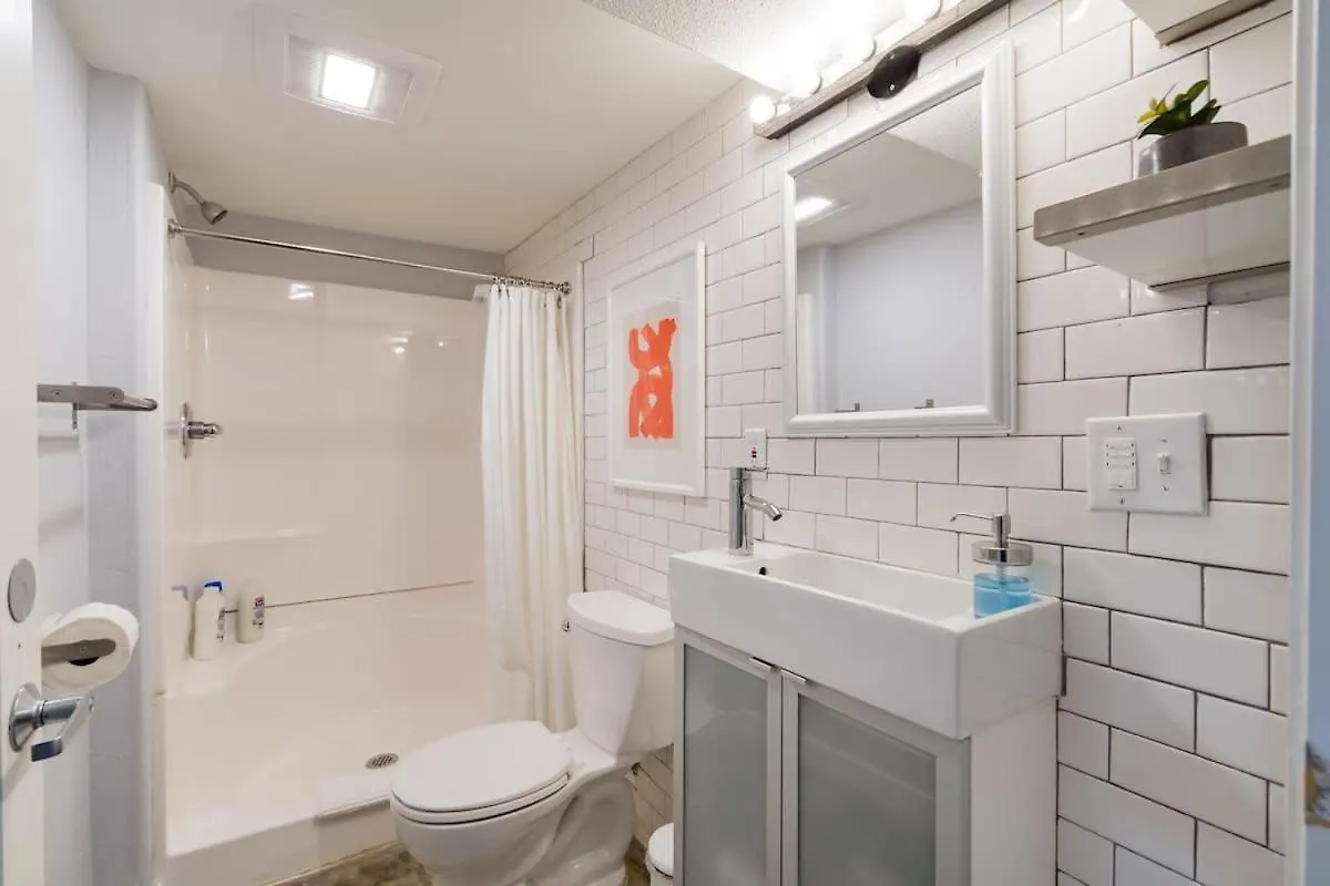 Stay Portland - Lovely Location, 4 Bedroom Pearl Apt, Sleeps 8 0*,  USA