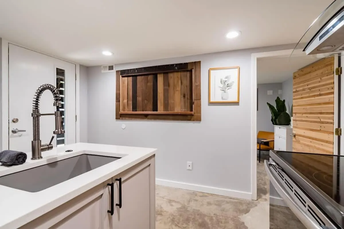 Apartment Stay Portland - Lovely Location, 4 Bedroom Pearl Apt, Sleeps 8