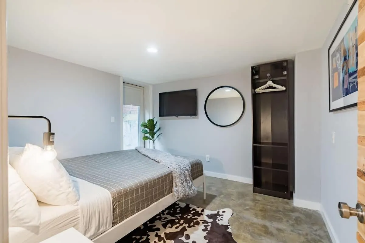 Stay Portland - Lovely Location, 4 Bedroom Pearl Apt, Sleeps 8