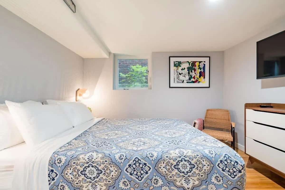 Stay Portland - Lovely Location, 4 Bedroom Pearl Apt, Sleeps 8