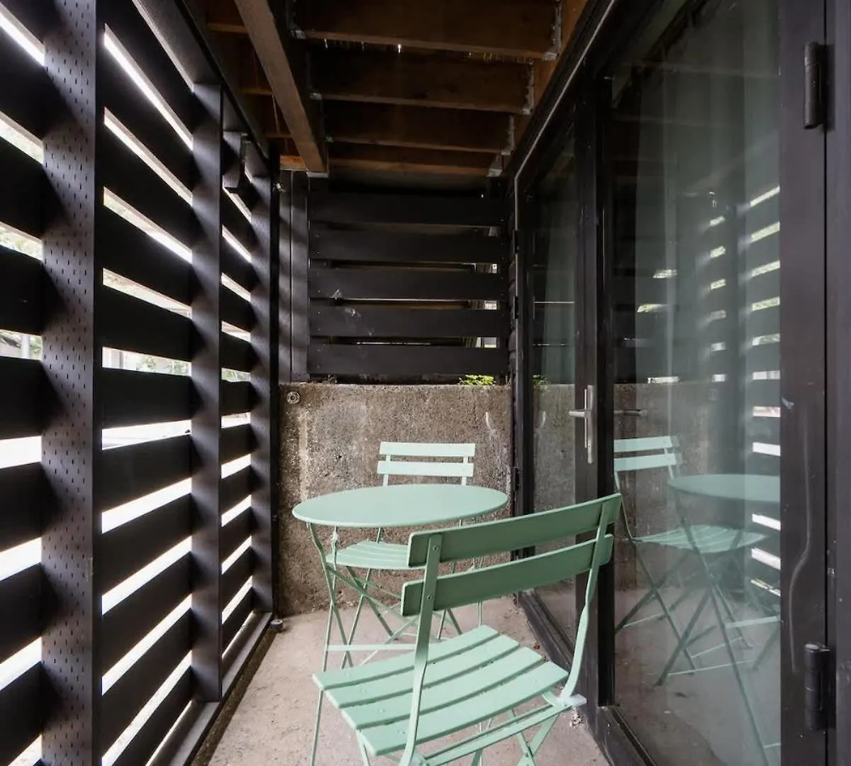 Stay Portland - Lovely Location, 4 Bedroom Pearl Apt, Sleeps 8